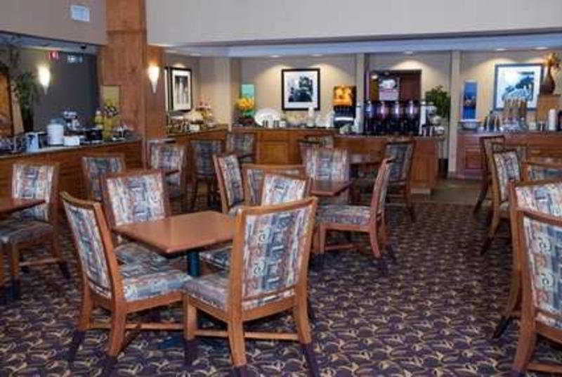 Hampton Inn & Suites By Hilton Manchester Bedford Restaurante foto